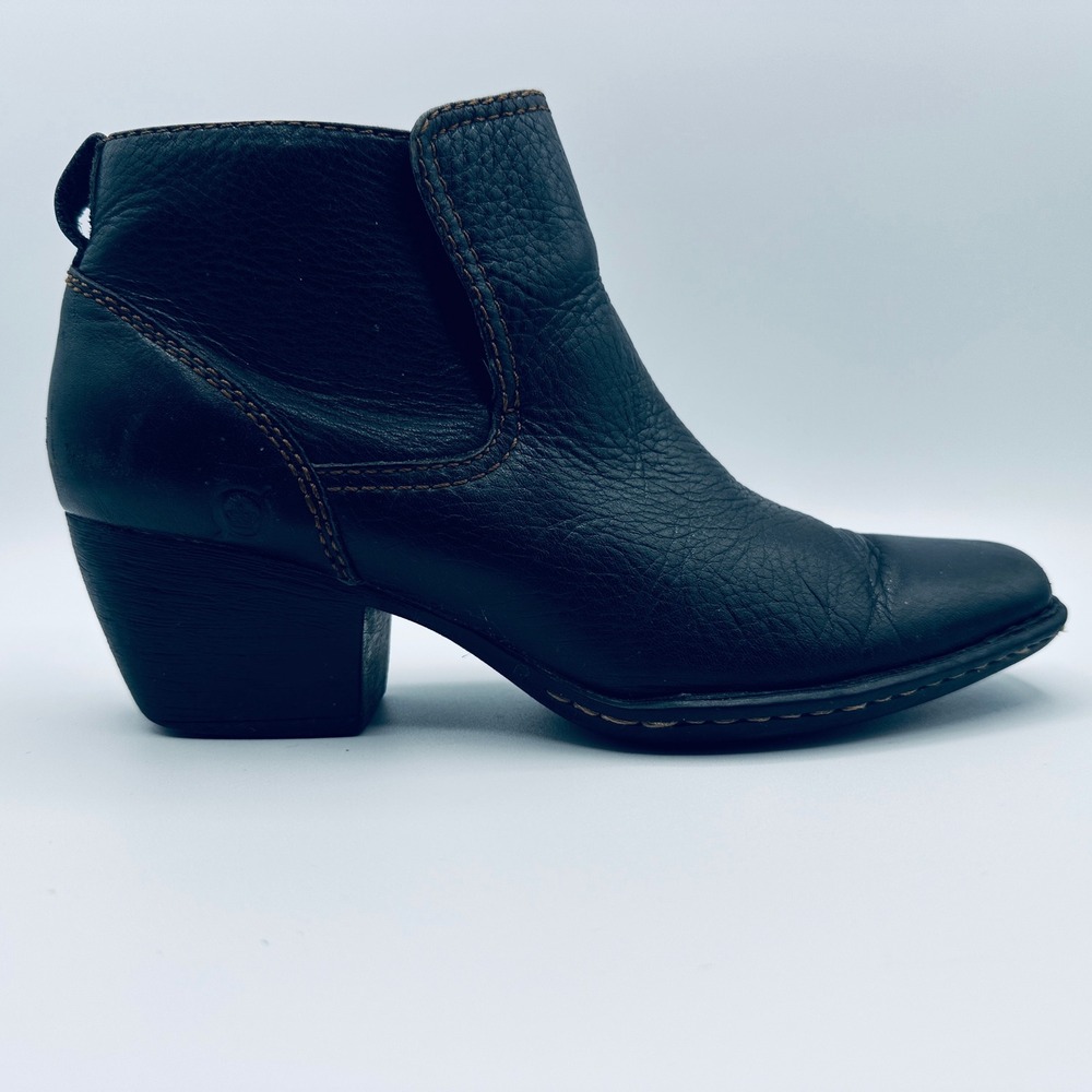 Born Womens Black Leather Square Toe Ankle Boots Heel Size 6 W31354‎ Western